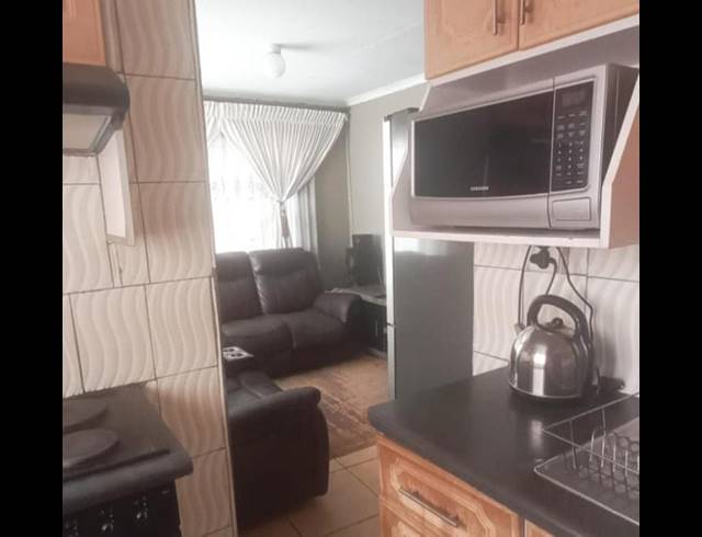 2 BEDROOM HOUSE FOR SALE IN DOORNKOP